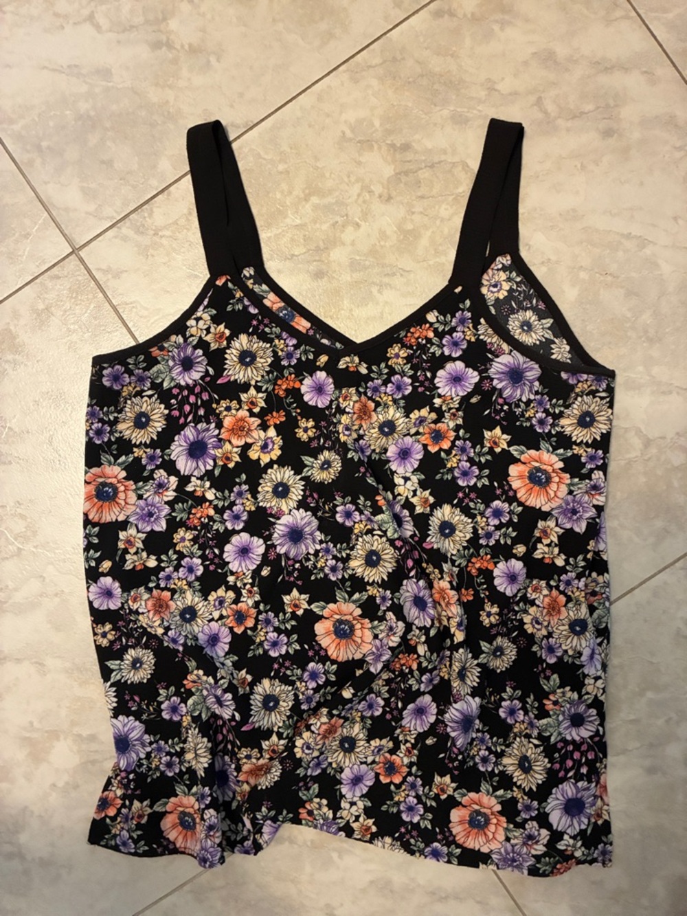 bobeau Black Floral V-Neck Sleeveless Camisole